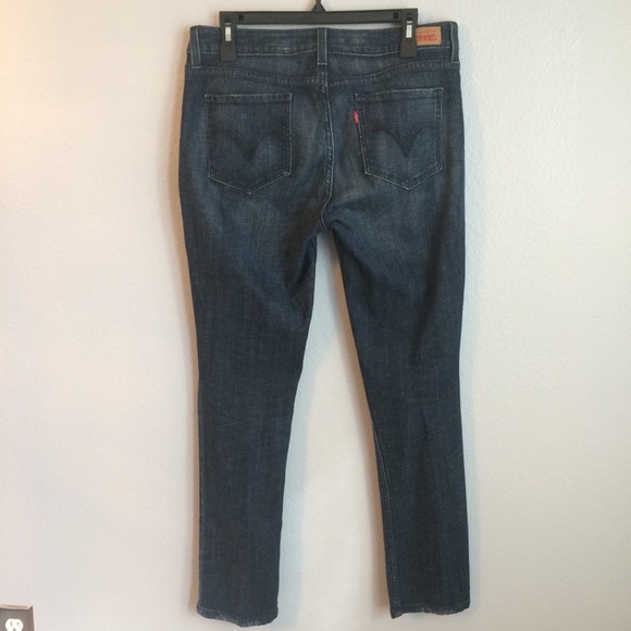 Levi’s Curvy Cut 528 Skinny Jeans - Picture 2 of 6